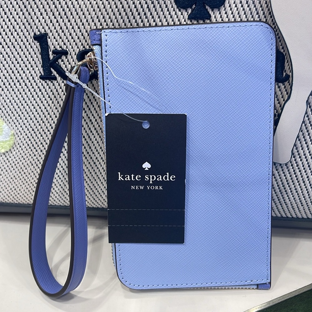 Kate Spade Lucy Small L-zip Wristlet
Evening Blue Iris Multi
NWT - Picture 10 of 16